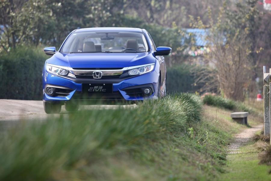  Honda Civic 2016 года  (CN) (фото 3 из 22)